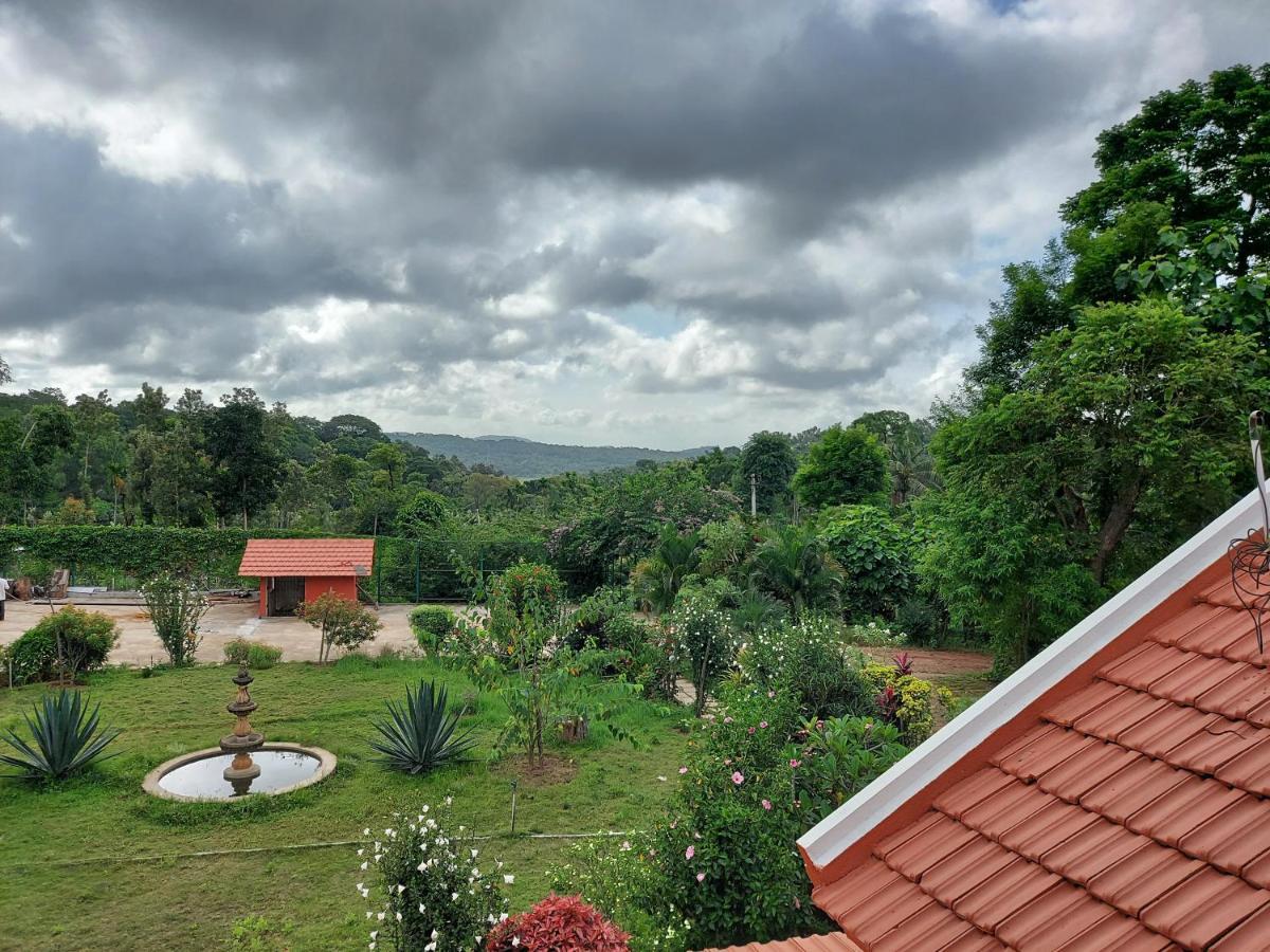 Robin Woods Homestay Саклешпур Экстерьер фото